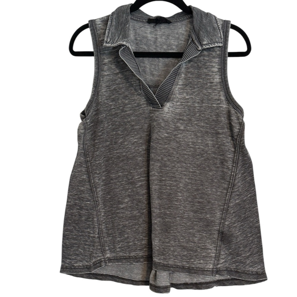 ☀️ Jane and Delancey Washed Grey Sleeveless Knit Top